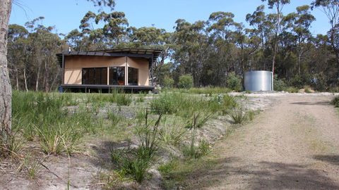 BAY OF FIRES ECO HUT Off Grid Experience At Binalong Bay - Australian Directory 20