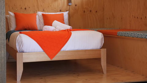 BAY OF FIRES ECO HUT Off Grid Experience At Binalong Bay - Australian Directory 3
