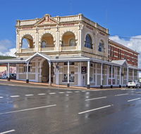 The Empire Hotel - Australian Directory