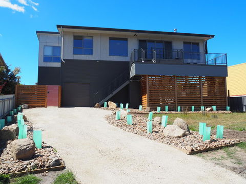 GRANITE BEACH HOUSE @ Bay Of Fires - Australian Directory 15