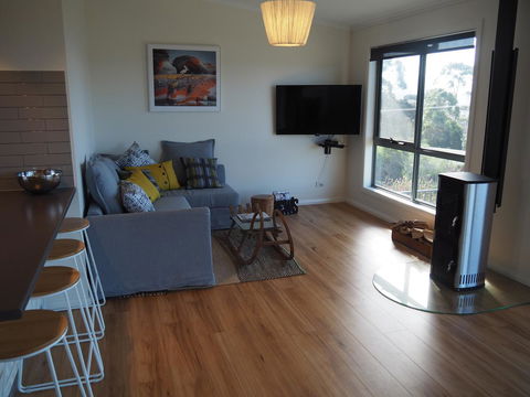 GRANITE BEACH HOUSE @ Bay Of Fires - Australian Directory 2