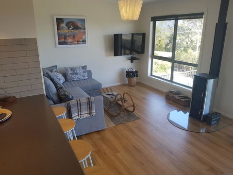 GRANITE BEACH HOUSE @ Bay Of Fires - Australian Directory 10