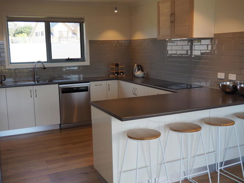 GRANITE BEACH HOUSE @ Bay Of Fires - Australian Directory 5
