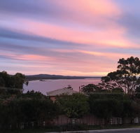 GRANITE BEACH HOUSE  Bay of Fires - Australian Directory