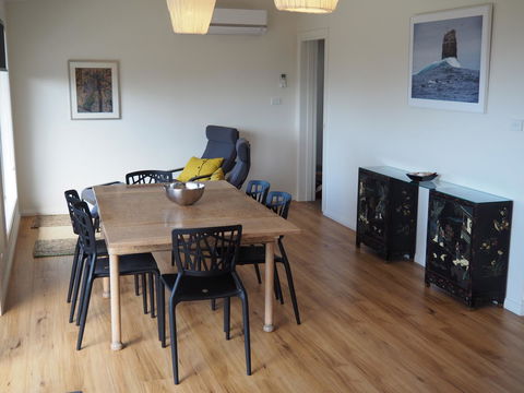 GRANITE BEACH HOUSE @ Bay Of Fires - Australian Directory 3