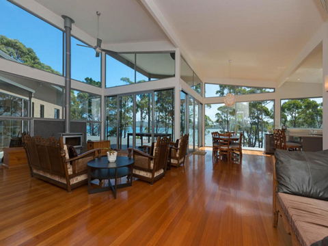 Cloudy Bay Lagoon Estate - Australian Directory 4