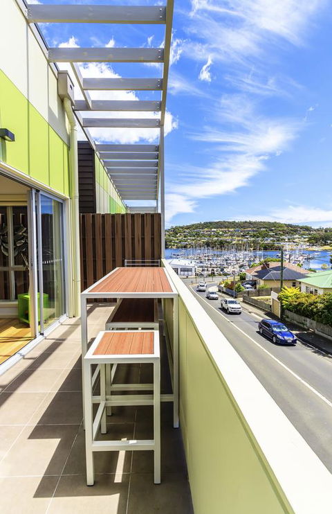 Bellerive Marina View Apartments No 28 - Australian Directory 19