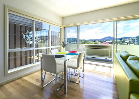 Bellerive Marina View Apartments No 28 - Australian Directory 6