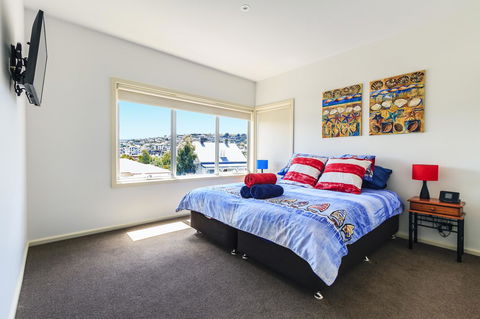 Bellerive Marina View Apartments No 28 - Australian Directory 11