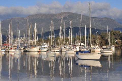 Bellerive Marina View Apartments No 28 - Australian Directory 29