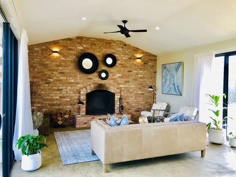 EMBRACING EVANDALE - Hosted By L'Abode Accommodation - Australian Directory 6