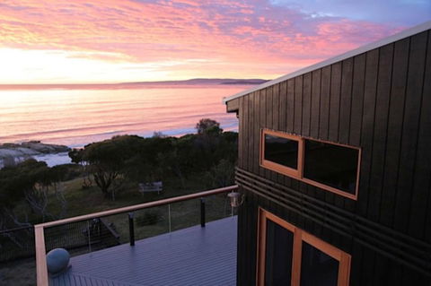 Driftwood Bay Of Fires - Australian Directory 8