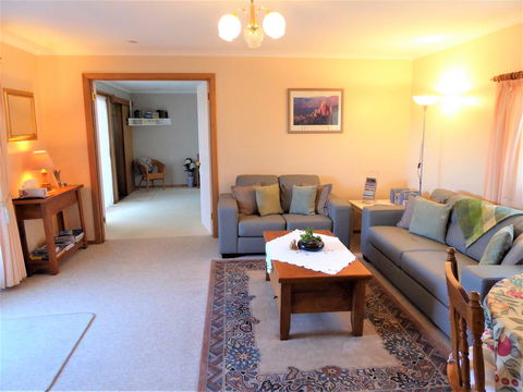 Tamar River Retreat - Australian Directory 9