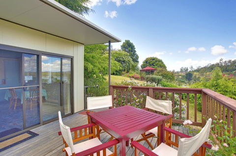 Tamar River Retreat - Australian Directory 19