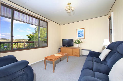 Tamar River Retreat - Australian Directory 15