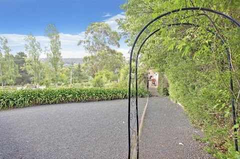Tamar River Retreat - Australian Directory 4