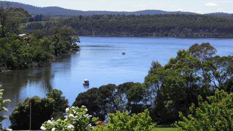 Tamar River Retreat - Australian Directory 33