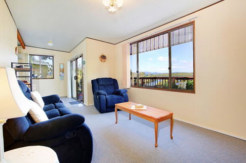 Tamar River Retreat - Australian Directory 16