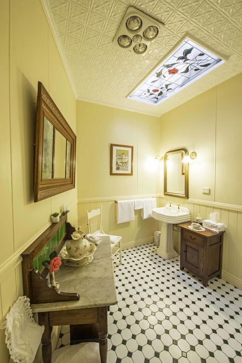 Touchwood Cottages - Australian Directory 36