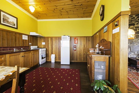 Touchwood Cottages - Australian Directory 40