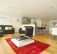 Seaview Apartment - Australian Directory