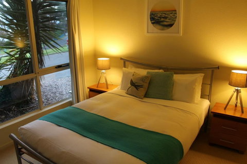 Villa 2 Bay Of Fires - Australian Directory 10