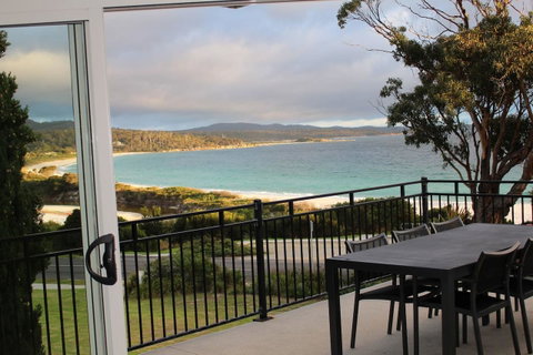 Villa 2 Bay Of Fires - Australian Directory 16
