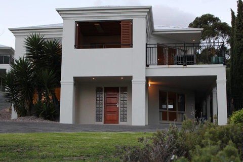 Villa 2 Bay Of Fires - Australian Directory 7
