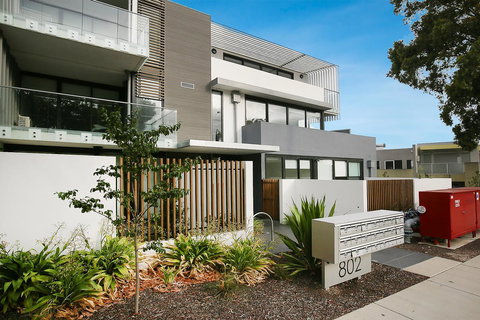 Ellia Doncaster Apartment - Australian Directory 34