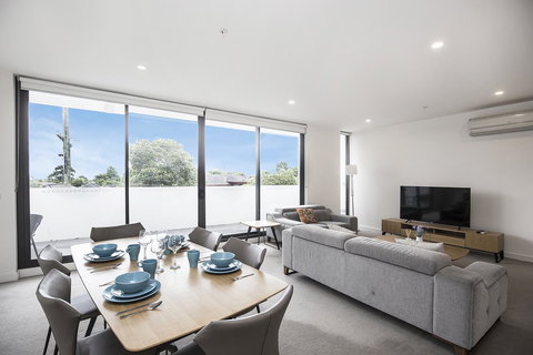 Ellia Doncaster Apartment - Australian Directory 35