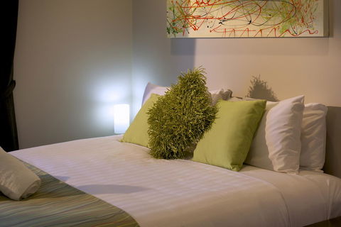 Boathouse Resort Studios And Suites - Australian Directory 18