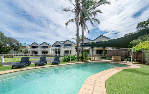 Boathouse Resort Studios And Suites - Australian Directory 0