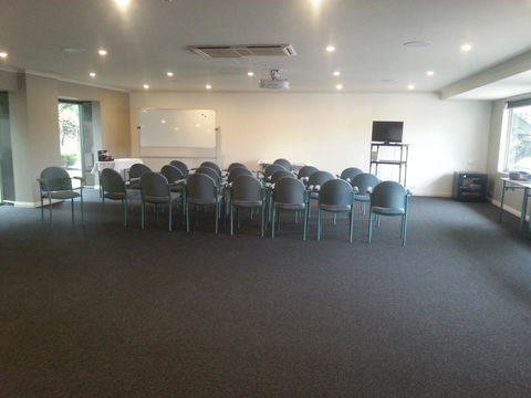 The Waverley International Hotel - Australian Directory 30