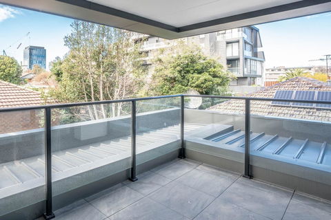 Poplar Apartments - Australian Directory 10