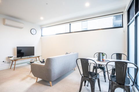 Poplar Apartments - Australian Directory 15