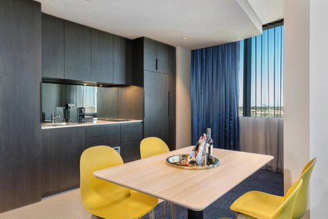 Mantra Melbourne Epping - Australian Directory 16