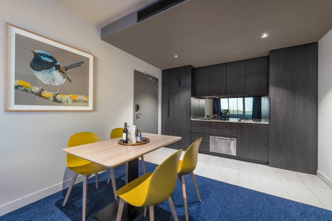 Mantra Melbourne Epping - Australian Directory 21