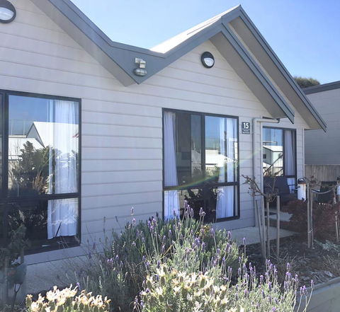 Apollo Bay Waterfront Motor Inn - Australian Directory 25