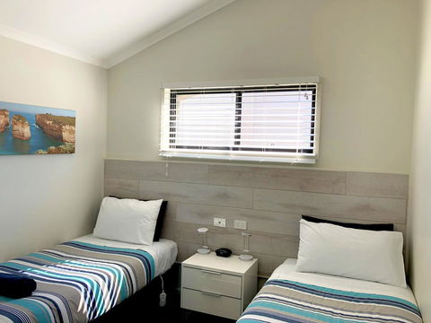 Apollo Bay Waterfront Motor Inn - Australian Directory 24