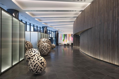 Crown Metropol Melbourne - Australian Directory 19