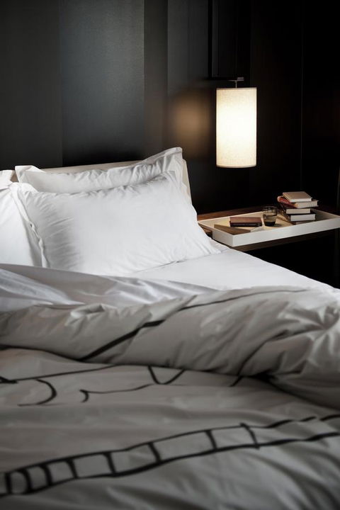 Crown Metropol Melbourne - Australian Directory 21