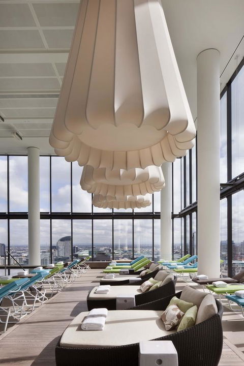 Crown Metropol Melbourne - Australian Directory 15