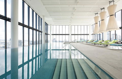 Crown Metropol Melbourne - Australian Directory 16