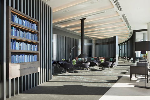 Crown Metropol Melbourne - Australian Directory 17
