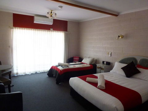 The Grampians Motel - Australian Directory 43