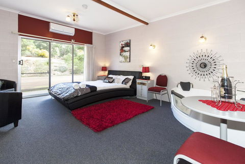 The Grampians Motel - Australian Directory 5