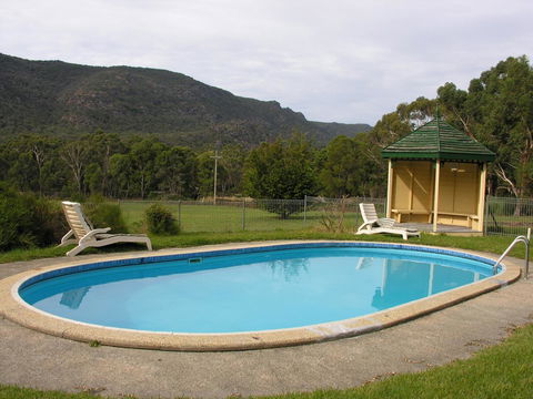 The Grampians Motel - Australian Directory 8