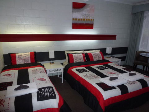 The Grampians Motel - Australian Directory 9