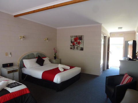 The Grampians Motel - Australian Directory 40