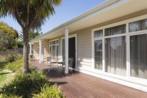 Port Campbell Parkview Motel & Apartments - Australian Directory 26